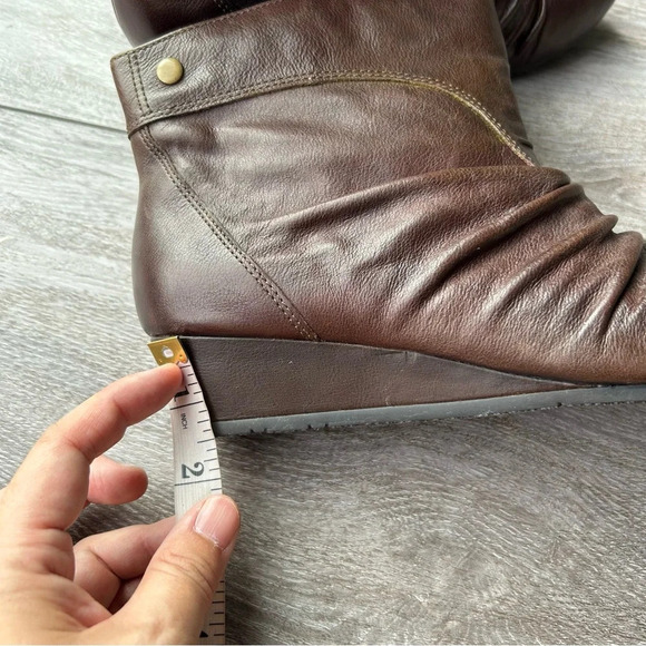 Locale Ruched Leather Wedge Ankle Boots - Picture 13 of 13